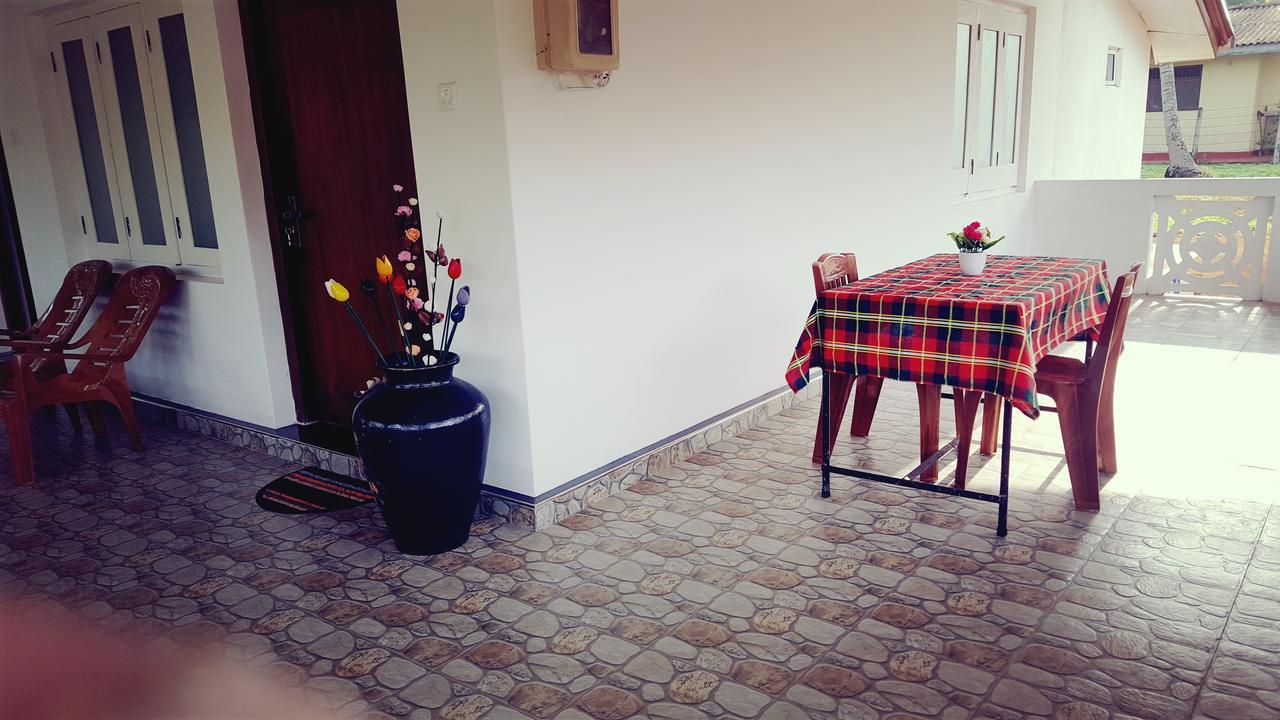 Anura Home Stay Kalutara Exterior foto